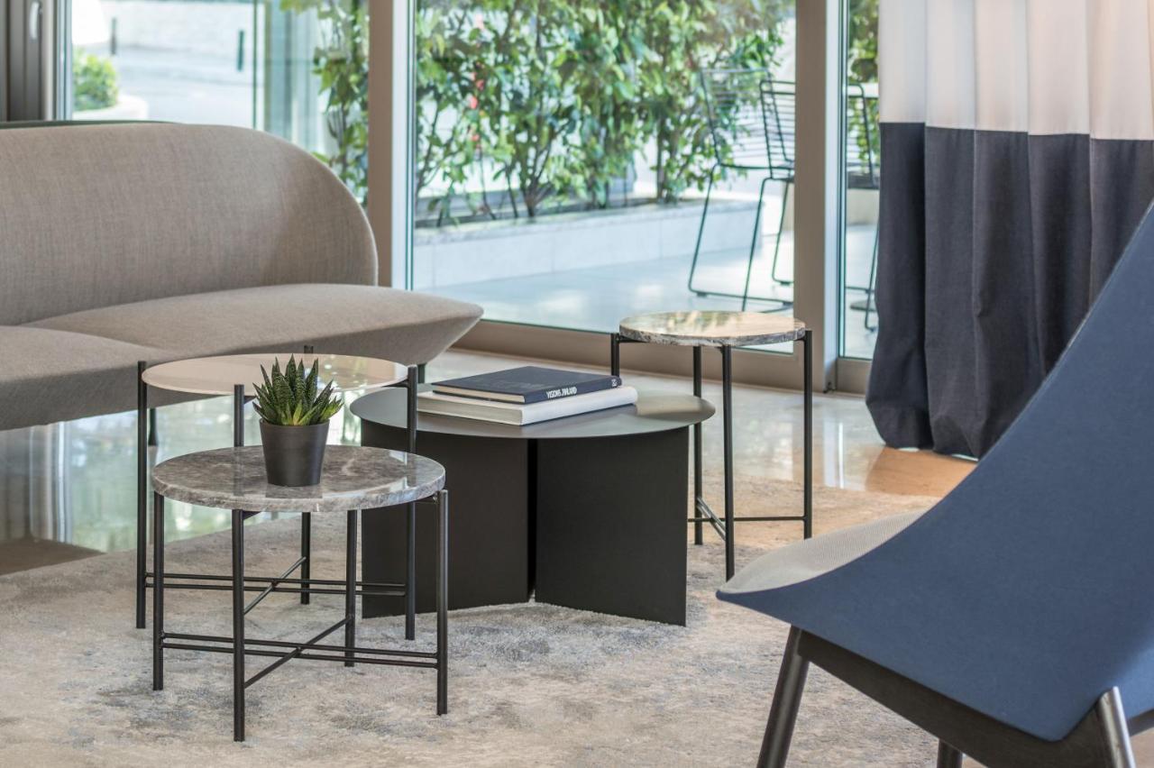 Amarilia Hotel Vouliagméni Екстериор снимка