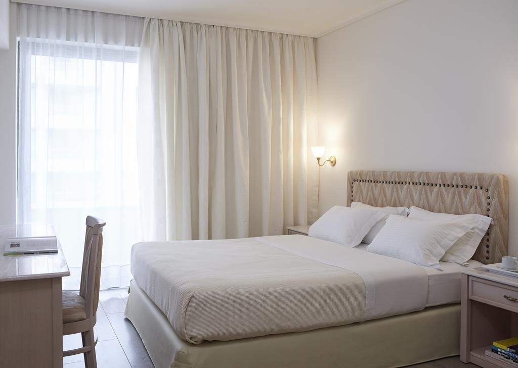 Amarilia Hotel Vouliagméni Екстериор снимка