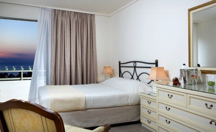 Amarilia Hotel Vouliagméni Екстериор снимка